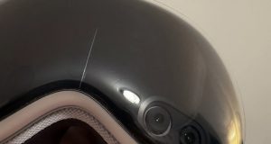 Clienții se plâng de fisura apărută la Apple Vision Pro. Apple îi taxează cu 800 de dolari! fisura-Apple-Vision-Pro