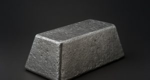 Cercetătorii germani au creat un metal aproape indestructibil, stabil la temperaturi extreme