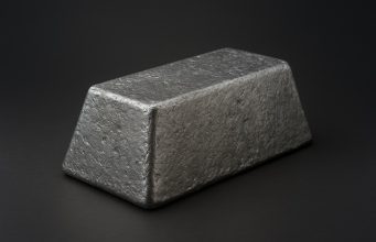Cercetătorii germani au creat un metal aproape indestructibil, stabil la temperaturi extreme