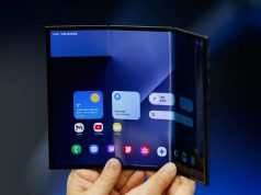 Samsung lansează Galaxy Z TriFold, primul său smartphone cu ecran triplu pliabil