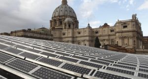 Vaticanul devine primul stat din lume alimentat 100% cu energie solară