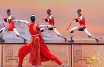 China își etalează roboții umanoizi la Gala Anului Nou: tehnologia devine spectacol național (VIDEO)