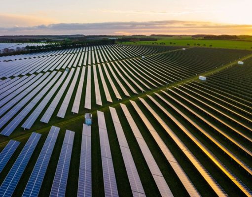 Regatul Unit aprobă cea mai mare fermă solară din țară – va alimenta 180.000 de locuințe