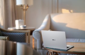 ASUS ExpertBook A7: laptop OLED 3K de 14 inchi, cu design metalic de 1 cm și autonomie de până la 26 de ore asus_expertbook_a7__14_intel__
